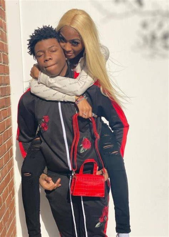 Aiesys Mial with her boyfriend