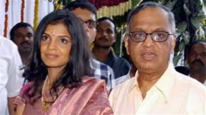 Akshata Murthy with her father, mother and brother