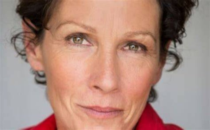 Alison Bruce