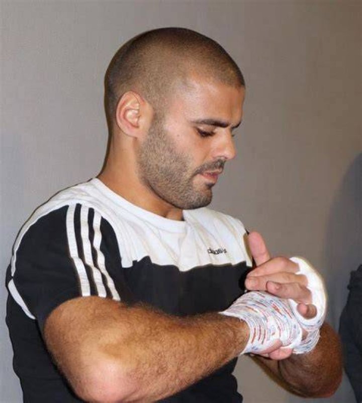 Andre Fialho Net Worth, Income Source & Salary