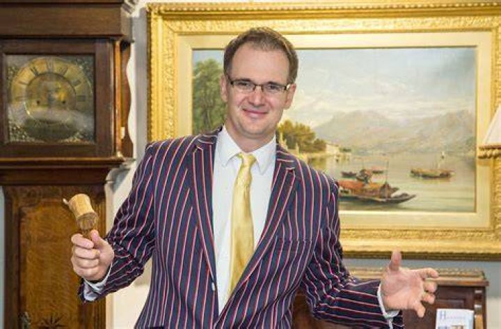 Auctioneer Charles Hanson