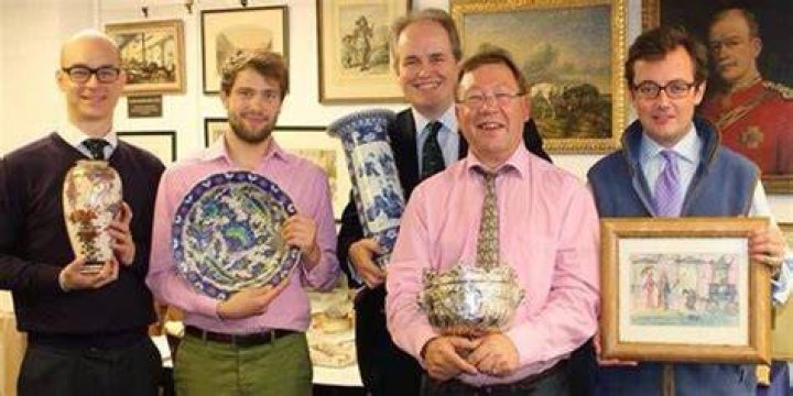 Auctioneer Mark Stacey is Antiques Expert