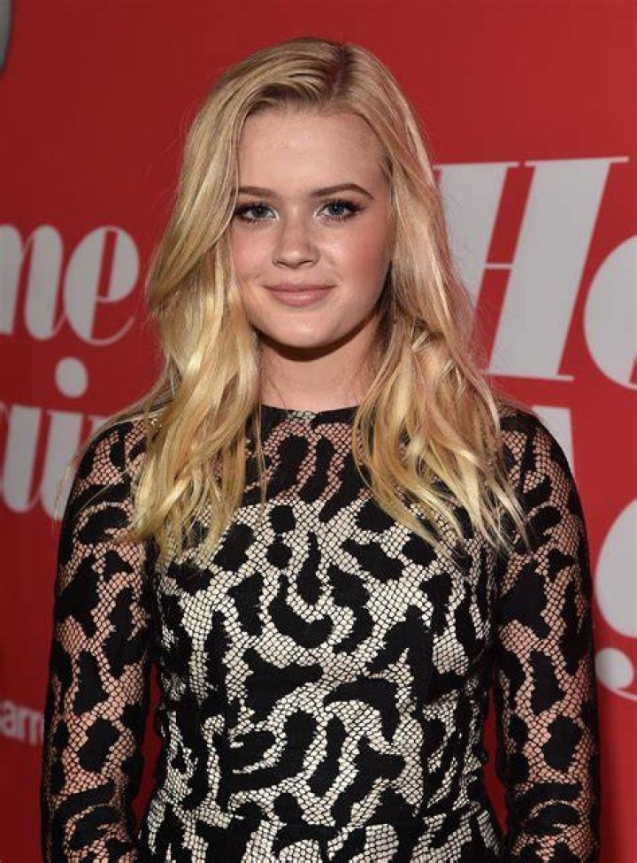 Ava Elizabeth Phillippe height