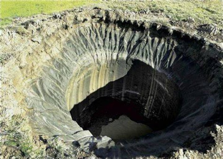 B1 Crater