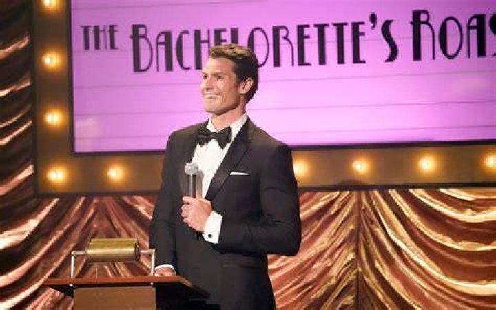 BENNETT Roasting Dale on Bachelorette