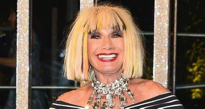 Betsey johnson grammys