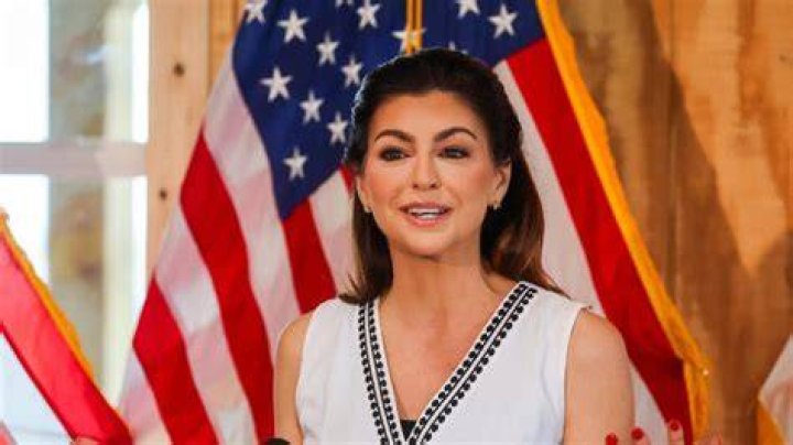 Casey Desantis Facts & About
