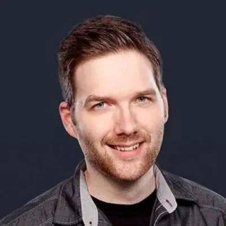 Chris Stuckmann Age | Wiki, Net worth, Bio, Height, Wife
