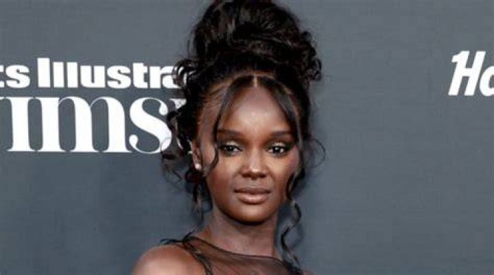 Duckie Thot