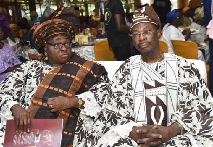 Erastus Akingbola family