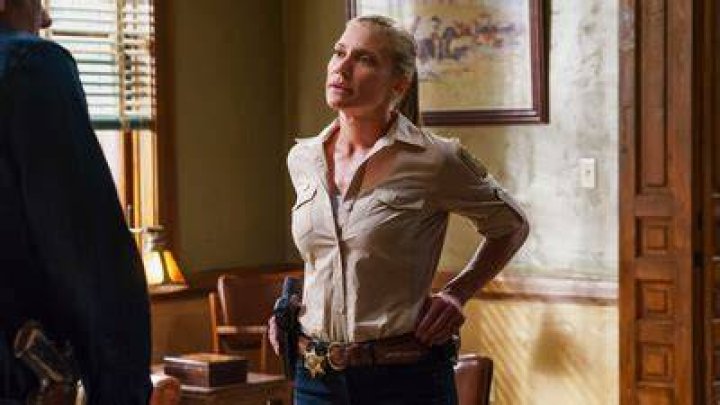 How many episodes in longmire season 6