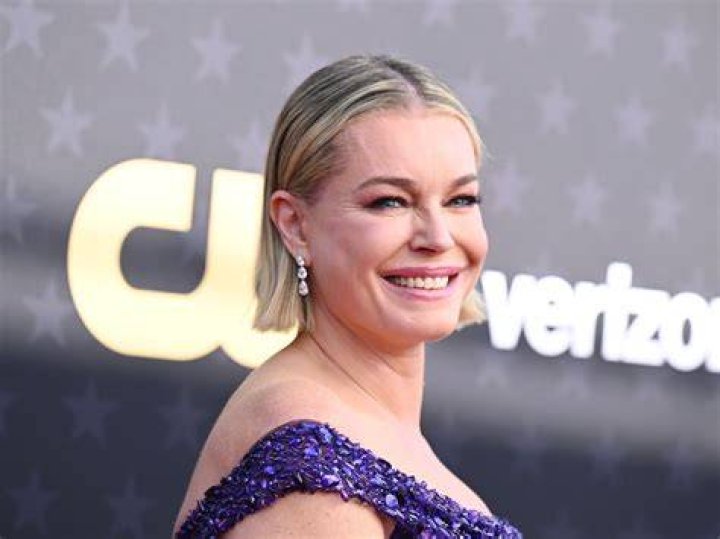 How much is Rebecca Romijn Stamos worth?