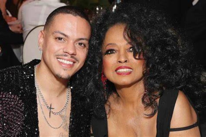 How rich is Evan Ross?