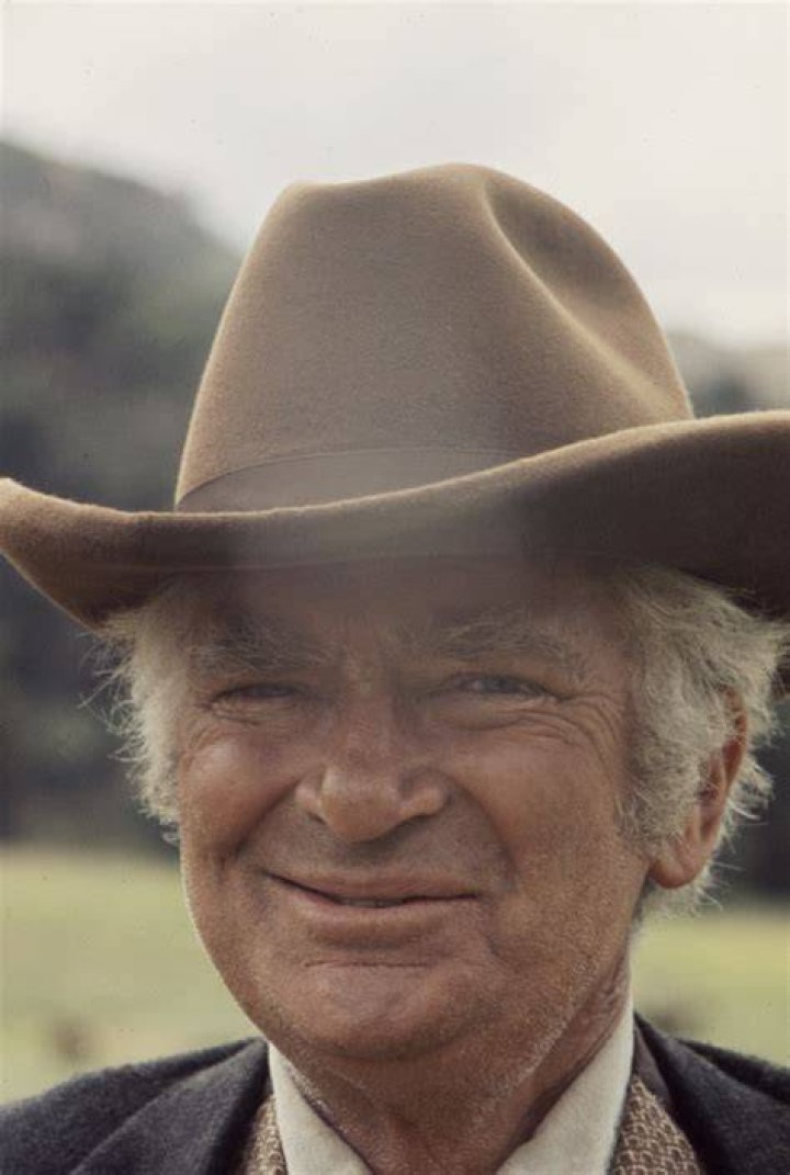 How tall is Buddy Ebsen