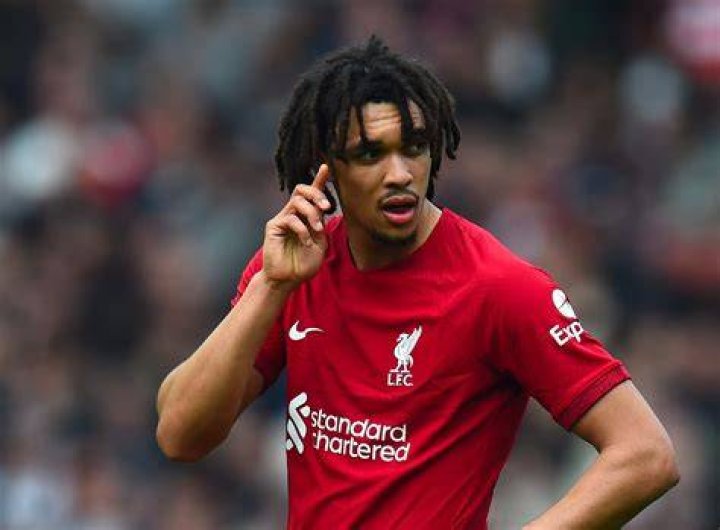 How tall is Trent Alexander-Arnold