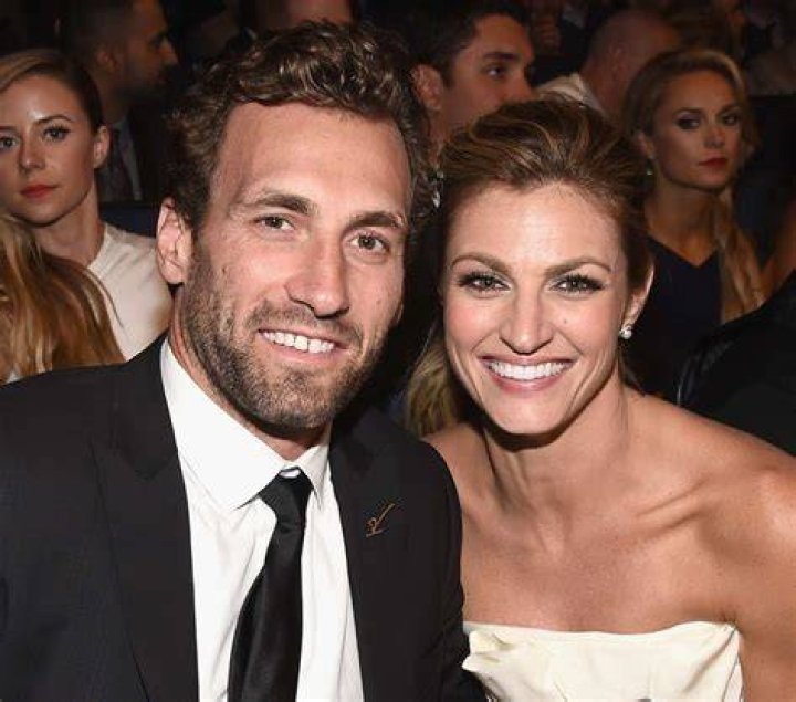 Image of Jarret Stoll with his wife Erin Andrews