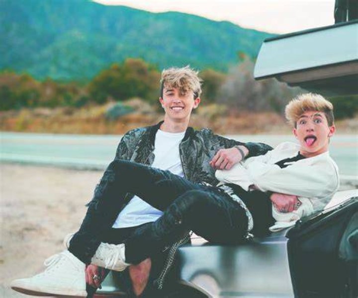 Is cash and Maverick Baker twins?