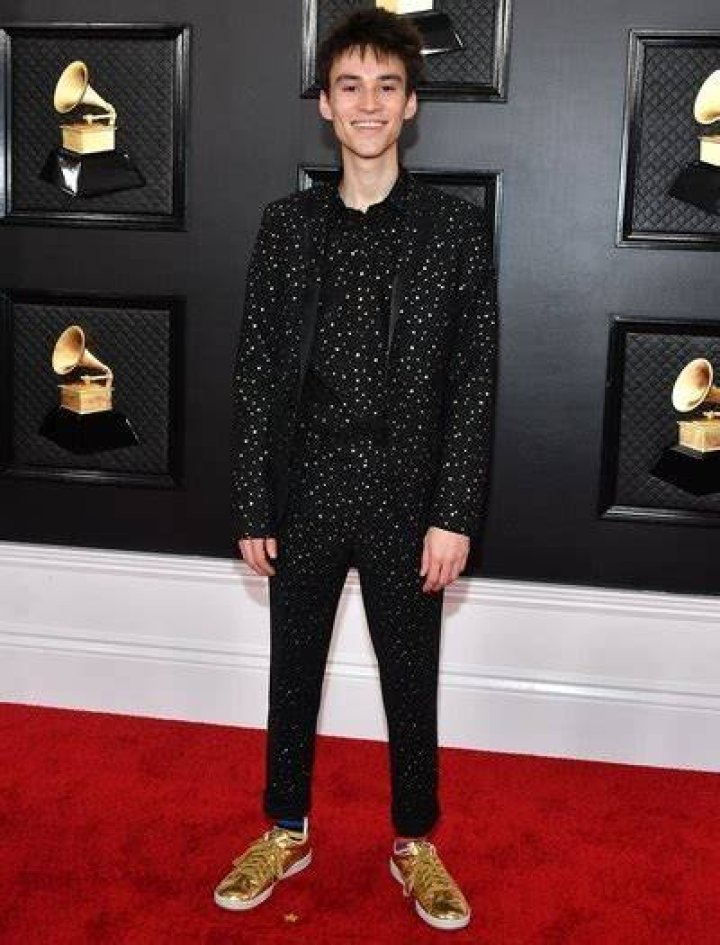 Jacob Collier Height, Weight & Body Measurements