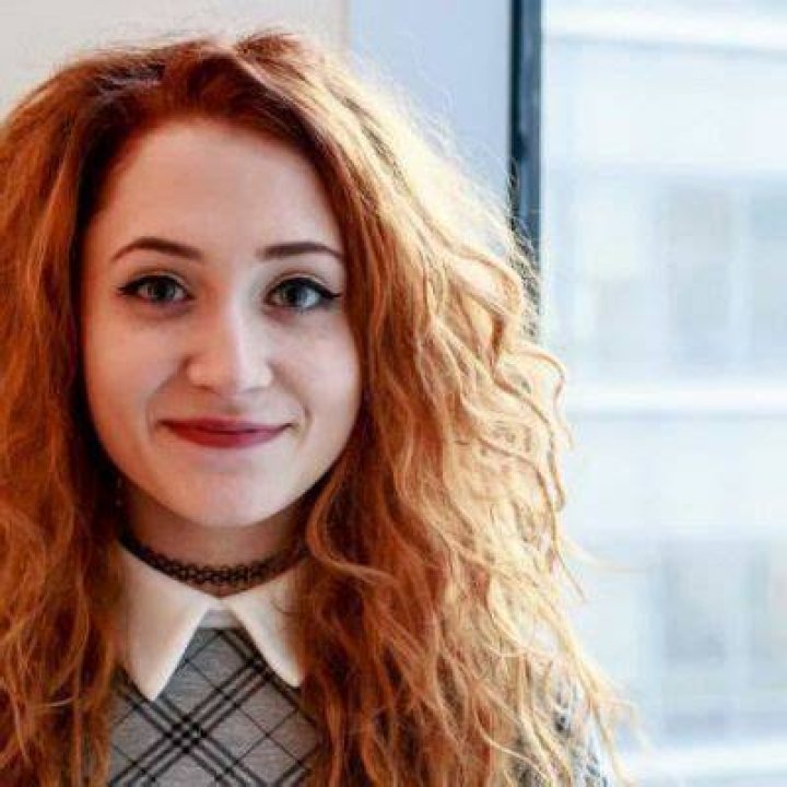 Janet Devlin Biography, Age, Height, Husband, Net Worth, Family