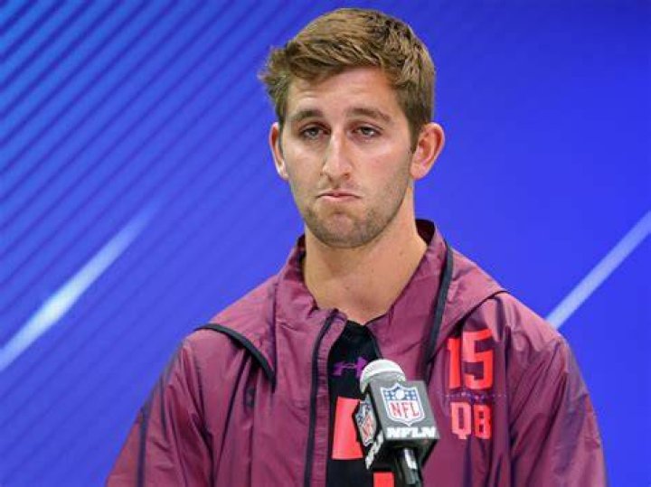 Josh Rosen Girlfriend: Is Josh Rosen in a Relationship?