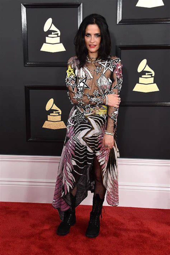 Juliette larthe grammys 2017