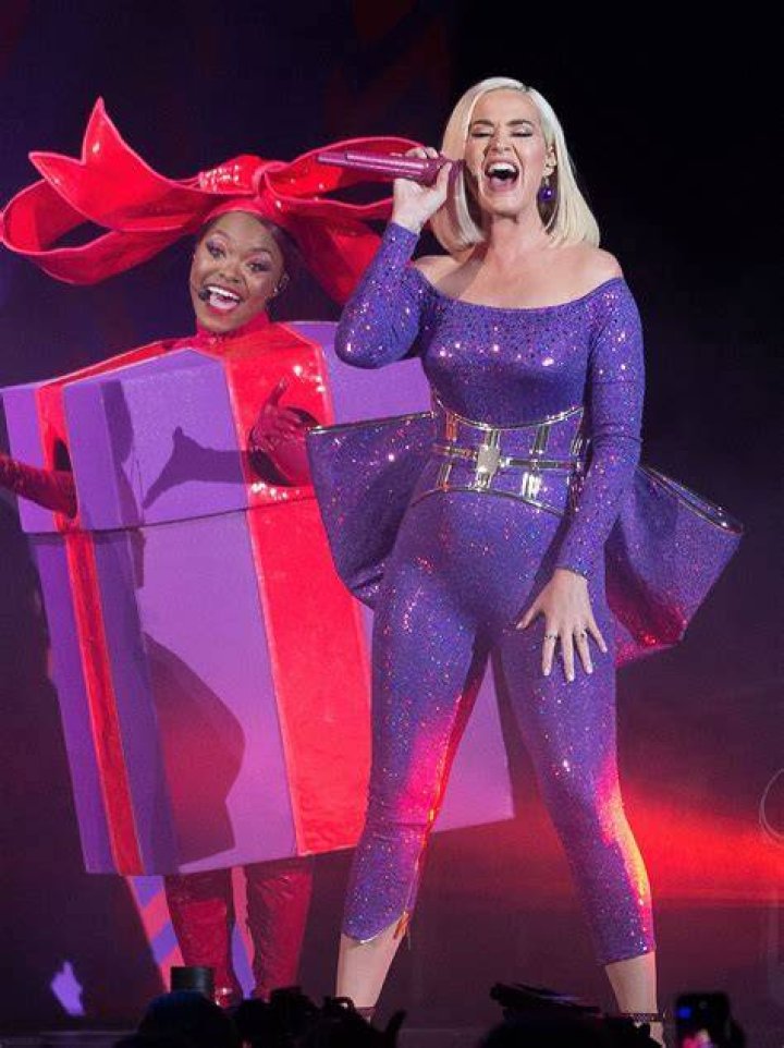 Katy Perry 2019 Jingle Bash, Rosemont, USA - 07 Dec 2019