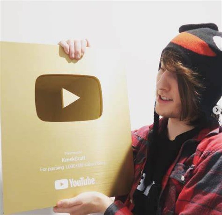 KreekCraft received golden YouTube play button
