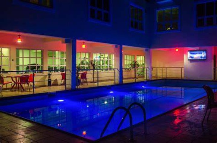 Lekki Heights Hotel, Lekki