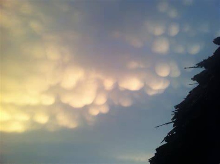 Mammatus Hanoi
