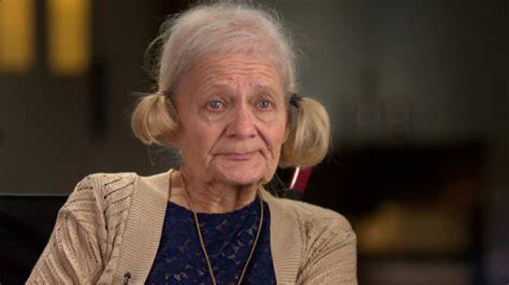 Meet Cheryl Williams Mike Williams Mother And Explore Her Age