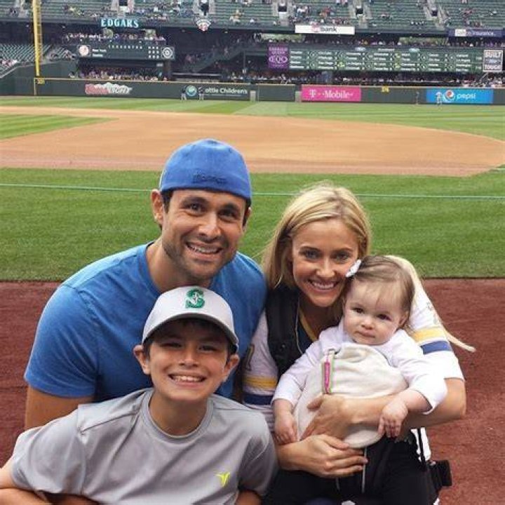 MOLLY MESNICK, ALI FEDOTOWSKY, JASON MESNICK, JILLIAN HARRIS bachelor bachelorette ashley and jp wedding