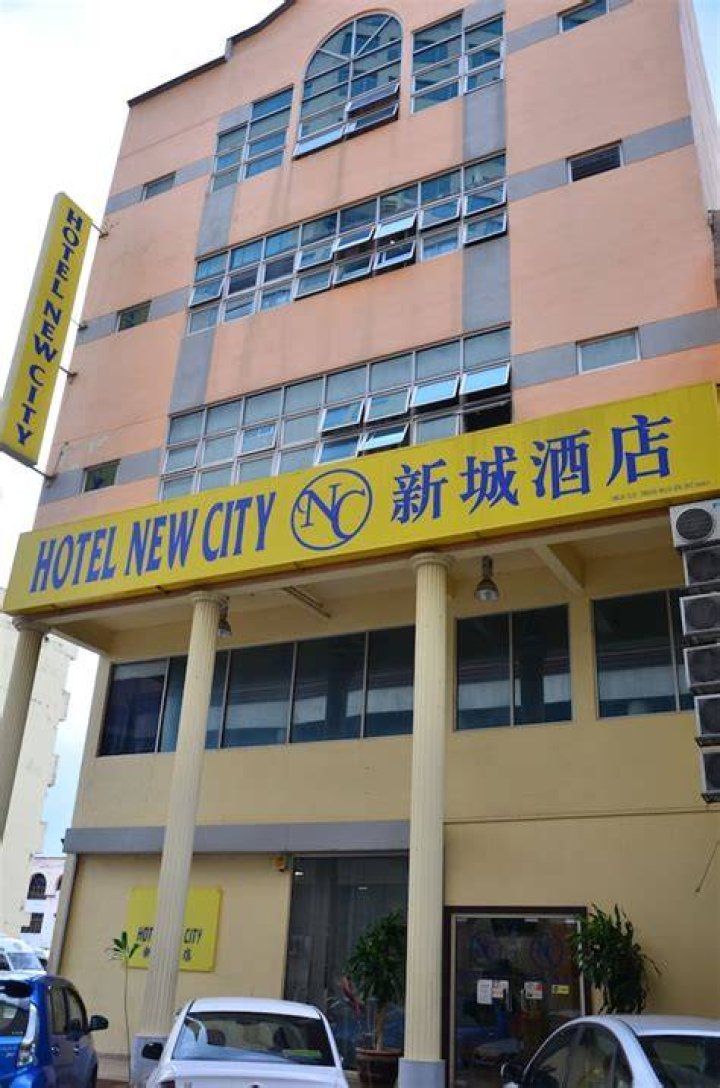 New City Hotel, Wuye