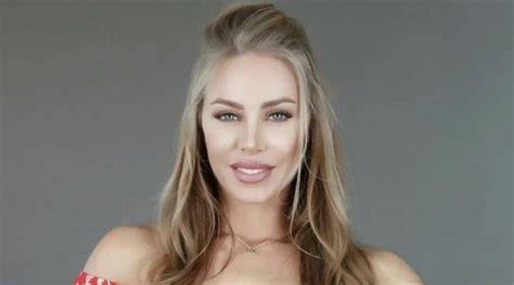 Nicole Aniston Age, Wiki, Biography, Height, Weight, Net Worth