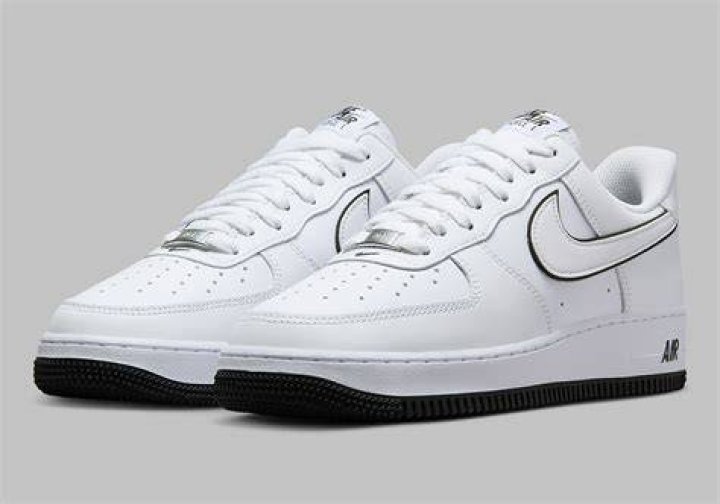 Nike Air Force 1 Low 