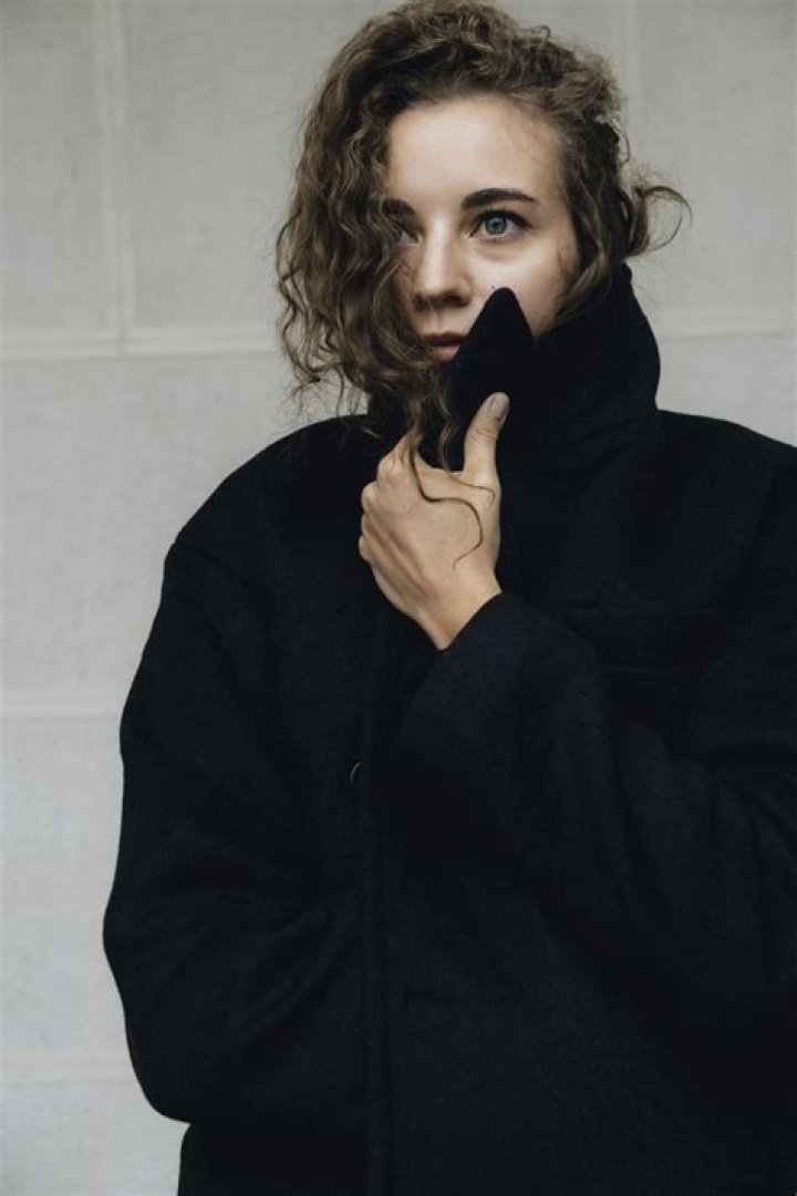 Polina Aura – Celebsgraphy