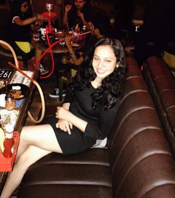 Ria Dabi loves to party