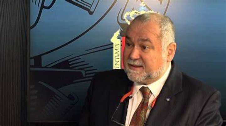 Robert David Steele career