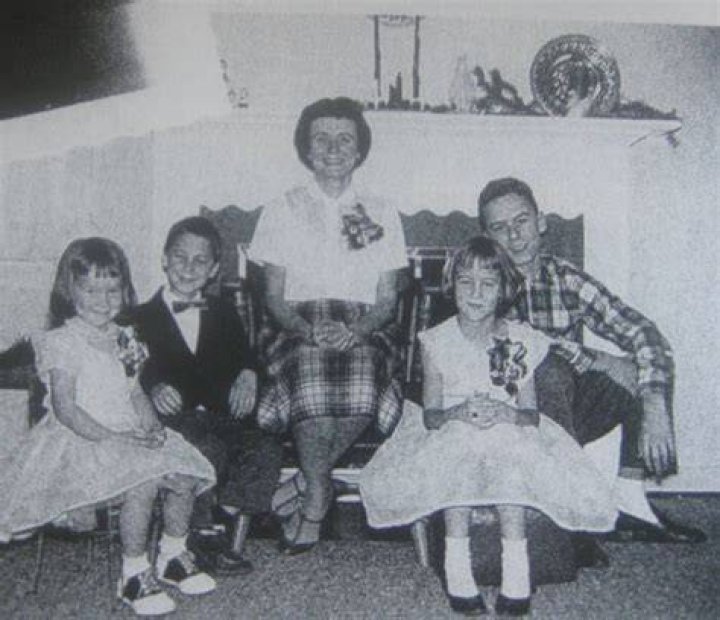 Ted Bundy And His Mother With Brother And Sisters Young Child Adolescent Teenager
