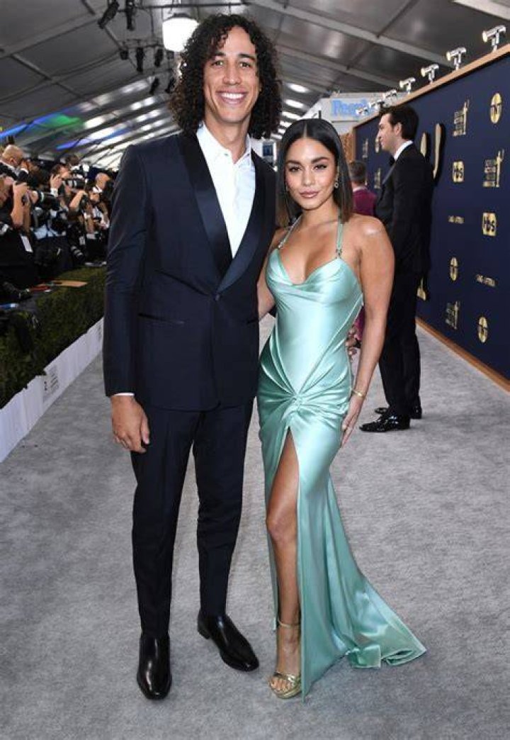 Vanessa Hudgens and Cole Tucker Are Engaged After More Than 2 Years of Dating! Proposal Details
