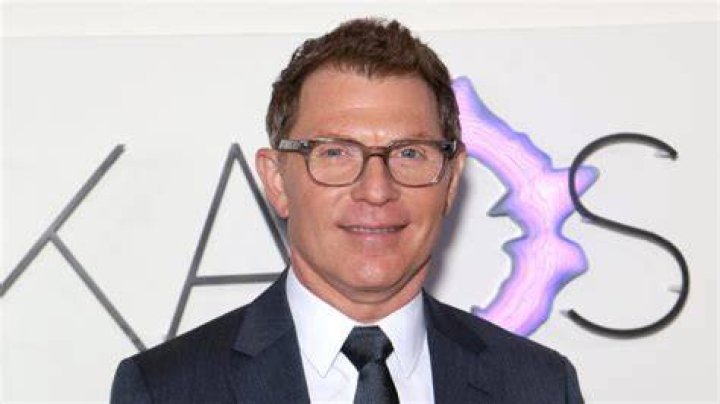 What is Bobby Flay’s net worth?