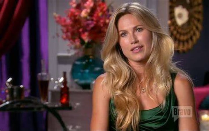 When was Vail Bloom on Vanderpump Rules? Who played Tiffany Shaw on Castle?