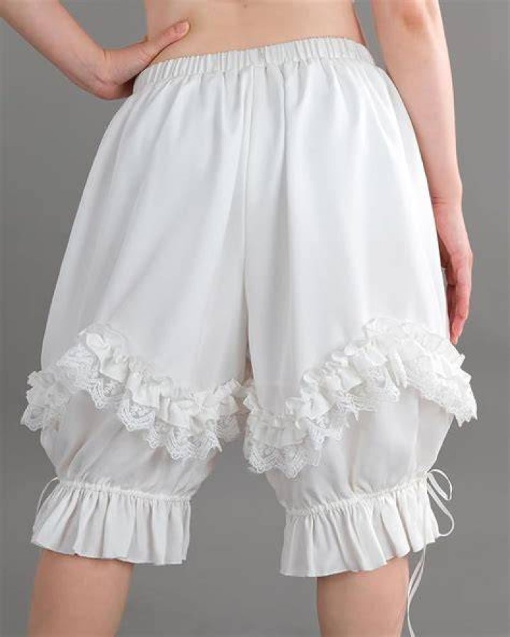 Women In Bloomers
